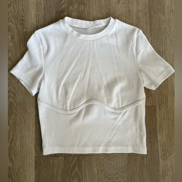 White Crop Top w/ Underboob Lining - Picture 1 of 3